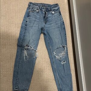 American Eagle Outfitters Women's Light Blue Ripped Boyfriend Jeans short